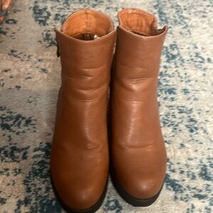 Ankle boots